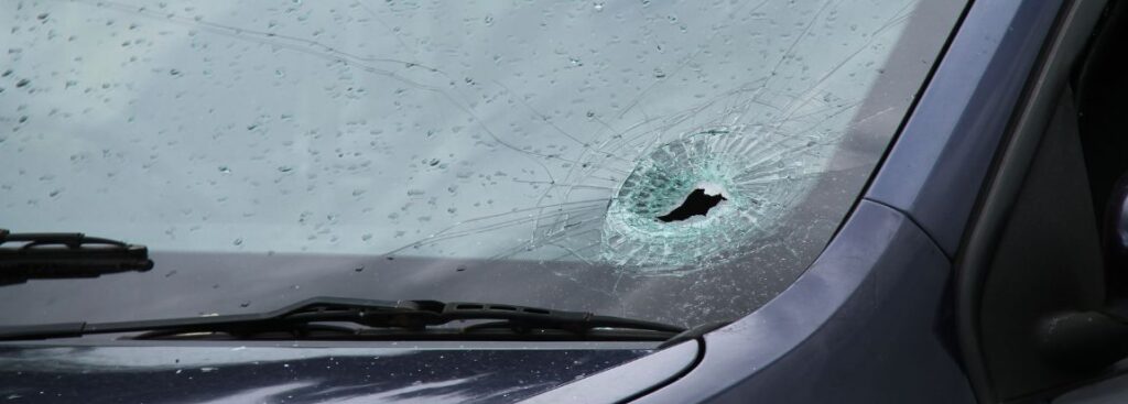 cracked windscreen